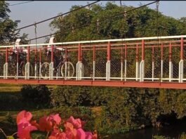Jembatan Perintis Garuda Jadi Perhatian, Babinsa Kebonagung Pantau Kondisi Akses Penghubung Warga